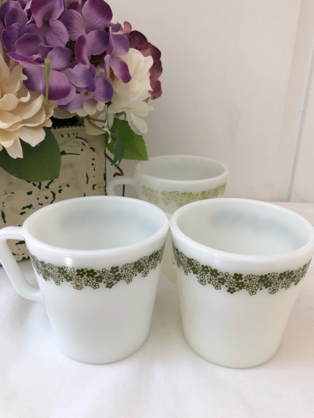 Vintage Pyrex Spring Blossom Milk Glass Three Cups Mugs - Picture 4 of 12